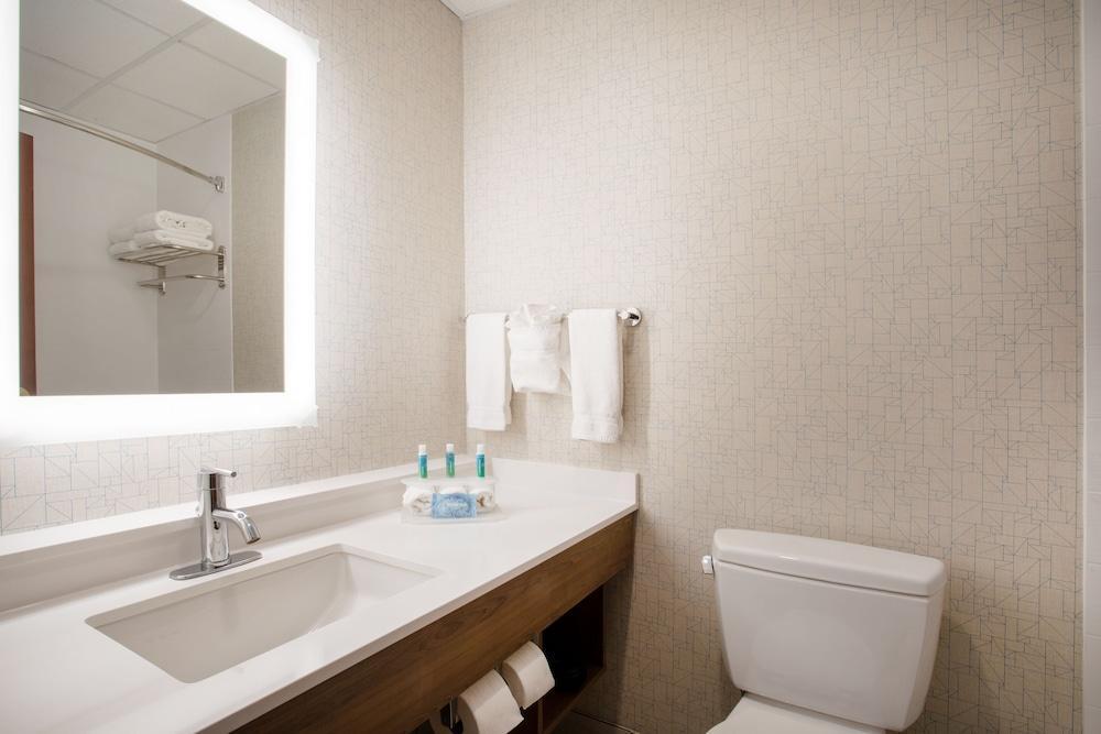Holiday Inn Express Harrisburg East By Ihg Bagian luar foto