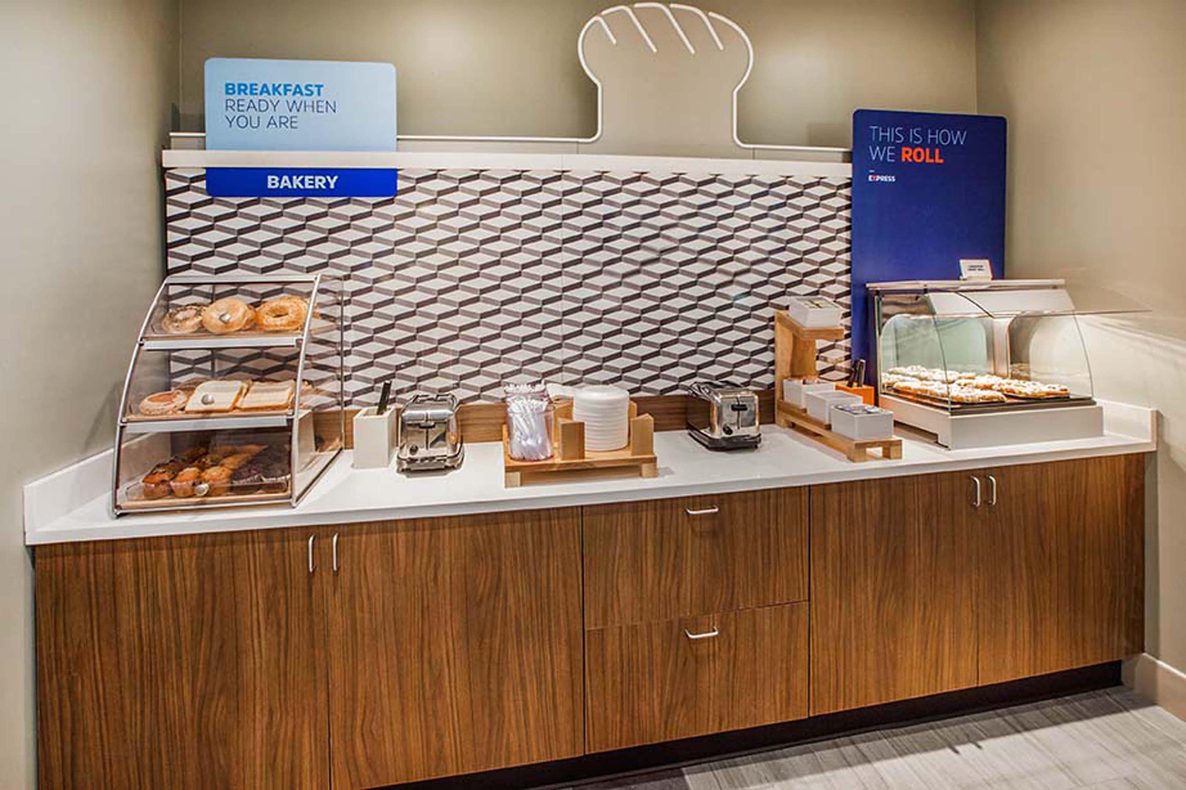 Holiday Inn Express Harrisburg East By Ihg Bagian luar foto