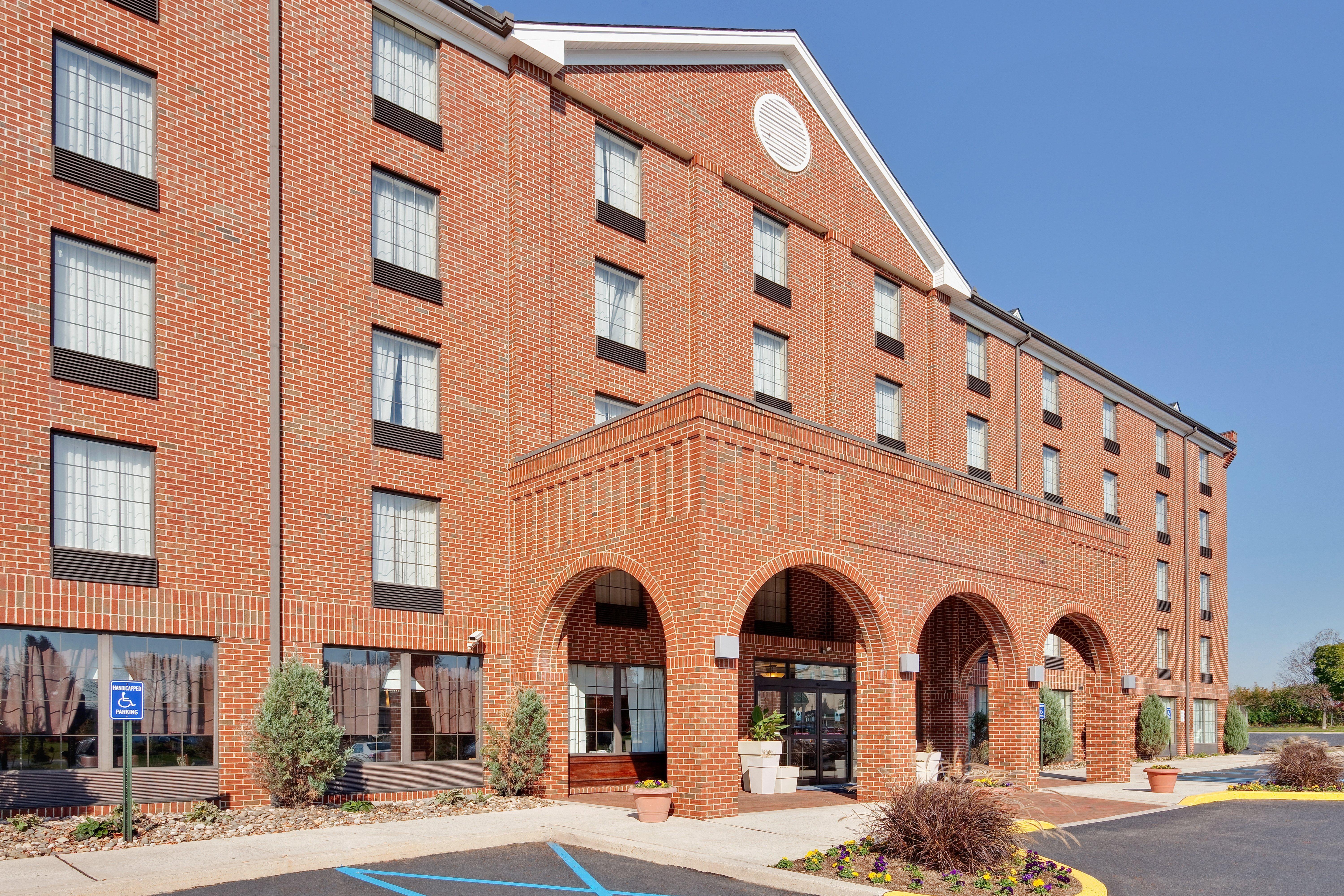 Holiday Inn Express Harrisburg East By Ihg Bagian luar foto