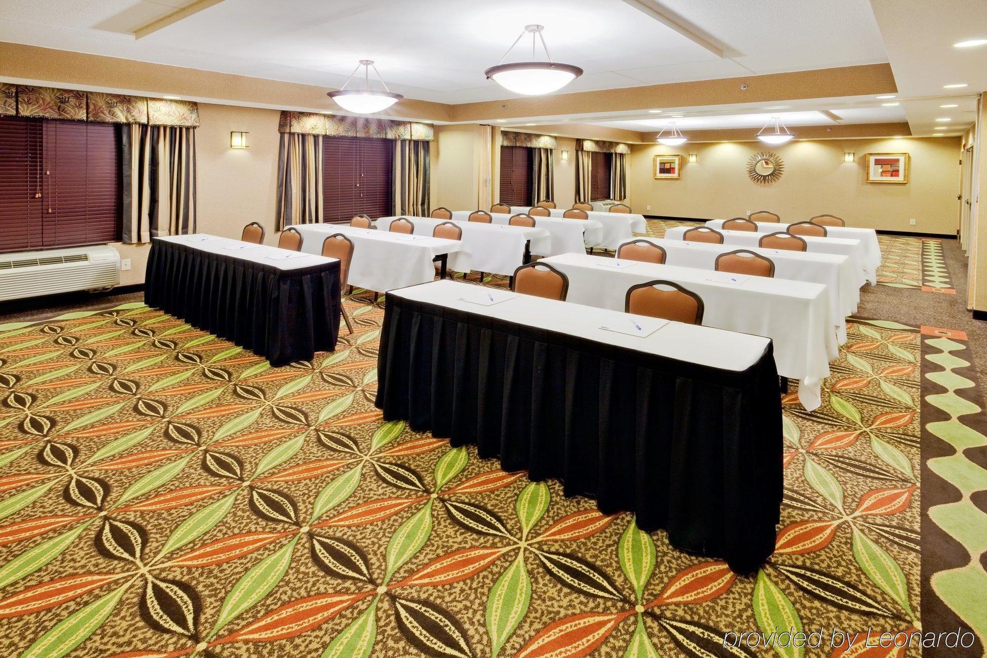 Holiday Inn Express Harrisburg East By Ihg Bagian luar foto