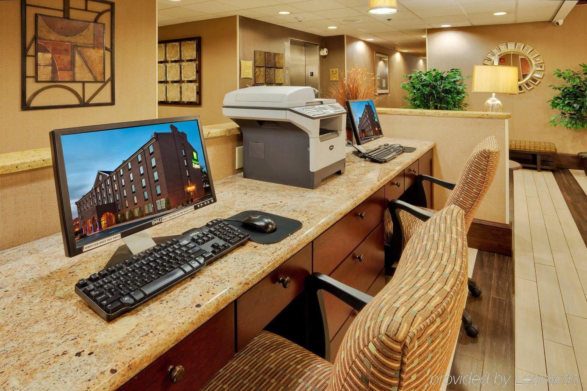 Holiday Inn Express Harrisburg East By Ihg Bagian luar foto